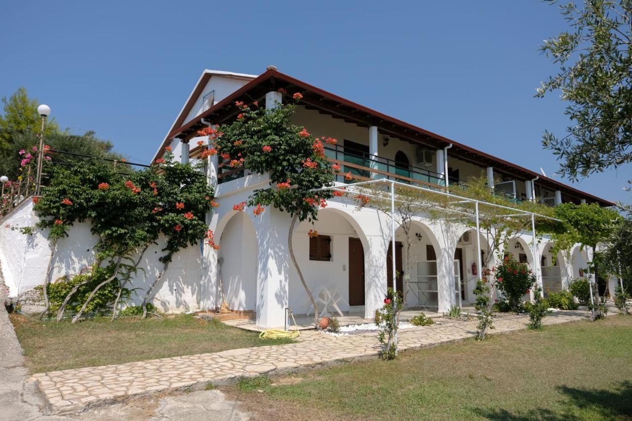 Eleonas Holiday Home Apartment Agios Stefanos Avliotes  Eksteriør billede